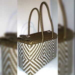 “Maria Victoria”- PVC White & Gold handcrafted Box Purse